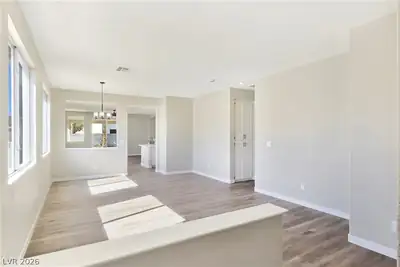 283 Fancrest Street Living Room