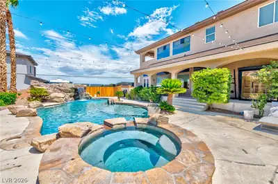 5870 West OQUENDO Road Pool