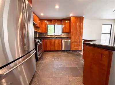 2801 Autumn Haze Lane, Las Vegas, NV 89117 