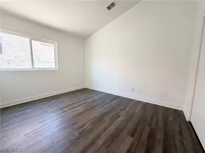 6212 Warm River Road, Las Vegas, NV 89108 