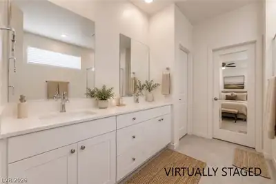 513 Founders Creek Avenue, North Las Vegas, NV 89084 Primary Bathroom