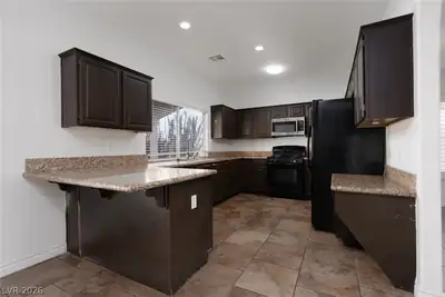 7845 Meadow Creek Street, Las Vegas, NV 89123 Kitchen