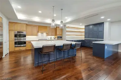 9219 Tesoras Drive 302, Las Vegas, NV 89144 Kitchen