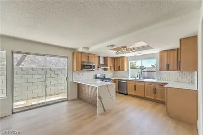 5028 Meadow Grove Court Kitchen