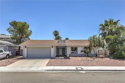 5028 Meadow Grove Court Las Vegas, NV 89120