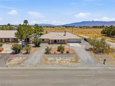 761 East Jaybird Street, Pahrump