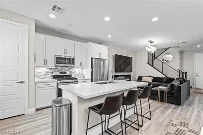 11656 Redwood Mountain Avenue Kitchen