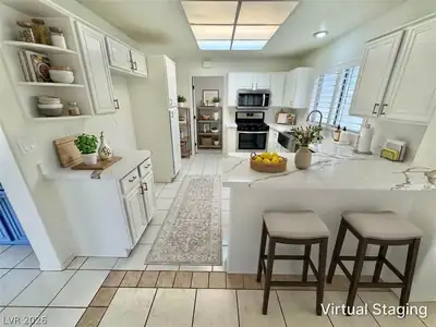 2937 Royal Coach Court, Las Vegas, NV 89134 Kitchen