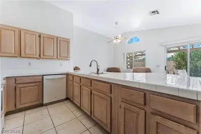 7104 Junction Village Avenue, Las Vegas, NV 89129 Kitchen