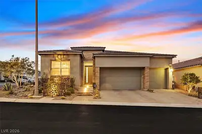 10130 Copper Meadow Avenue, Las Vegas
