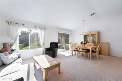 419 Golden State Street Living Room
