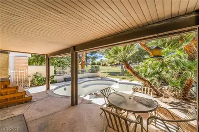 2985 Bel Air Drive, Las Vegas, NV 89109 Patio