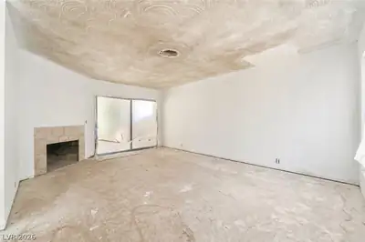 2985 Bel Air Drive, Las Vegas, NV 89109 Living Room