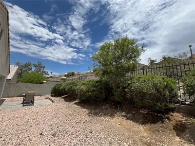 1574 Autum Hill, Henderson, NV 89052 Yard
