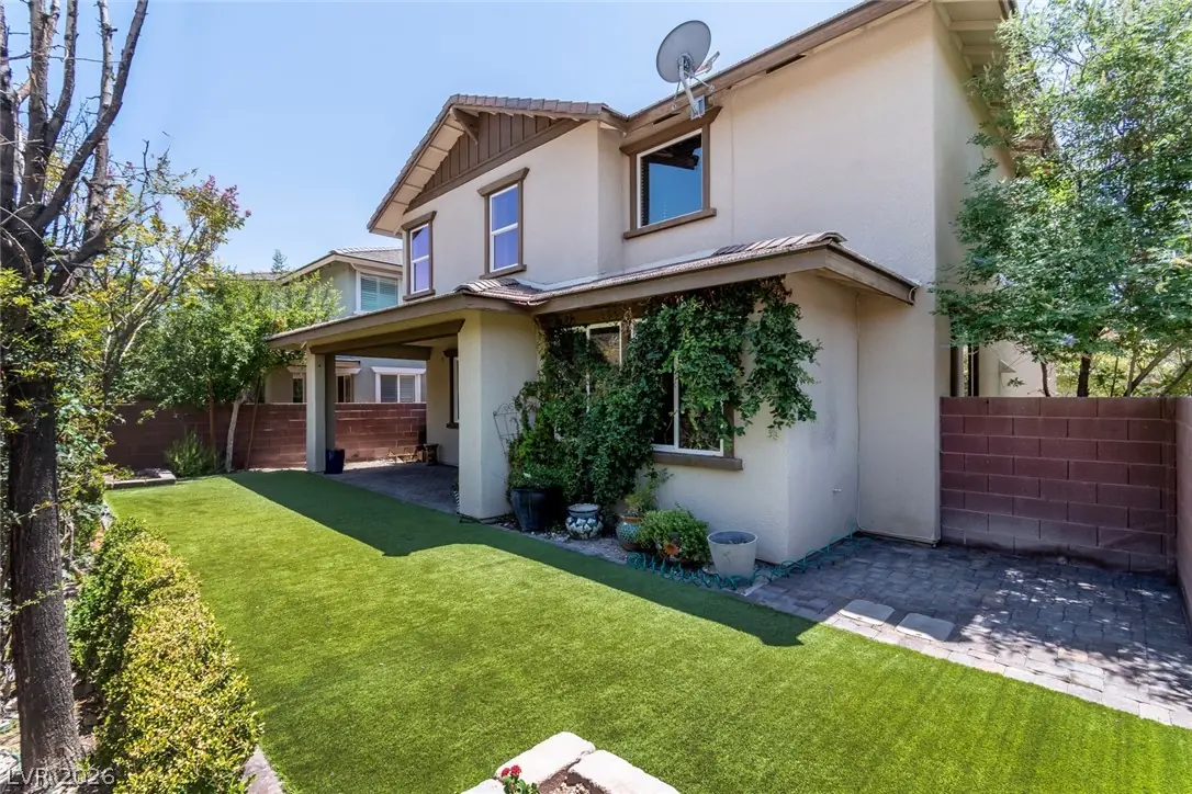 10290 Turia Gardens Road, Las Vegas, NV 89135