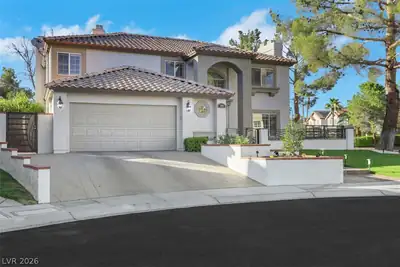 3001 Ocean Port Drive, Las Vegas, NV 89117 Front of Structure