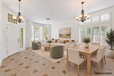 1413 Sun Copper Drive Dining Area