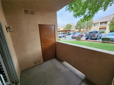 1050 East Cactus Avenue 1029 Patio