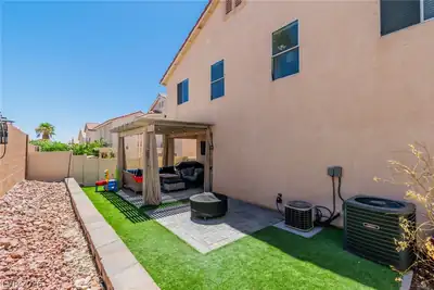 8944 Snowtrack Avenue, Las Vegas, NV 89149 Patio