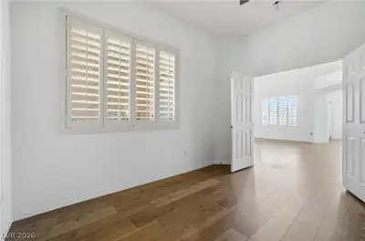 511 Eagle Vista Drive Bedroom