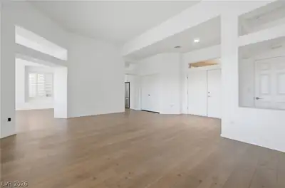 511 Eagle Vista Drive Living Room