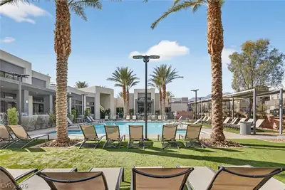 11256 Rainbow Peak Avenue 208 Pool