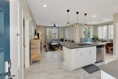 11256 Rainbow Peak Avenue 208 Kitchen