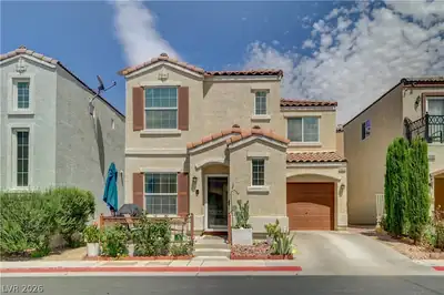 10374 Midnight Iris Street, Las Vegas