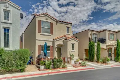 10374 Midnight Iris Street, Las Vegas, NV 89183 Front of Structure