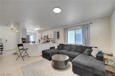 10374 Midnight Iris Street, Las Vegas, NV 89183 Living Room