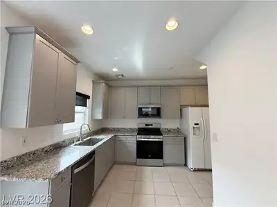 69 Ella Ashman Avenue, Henderson, NV 89011 Kitchen
