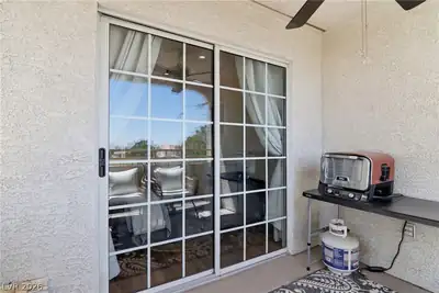 8452 Boseck Drive 235 Patio