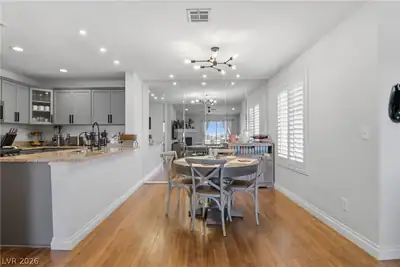 8452 Boseck Drive 235 Dining Area