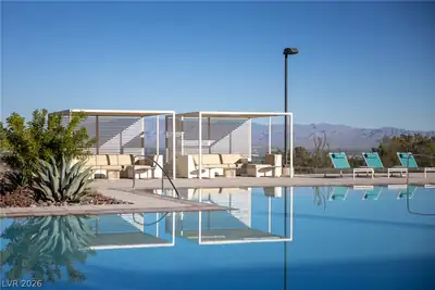 2 Heavens Edge Court Pool