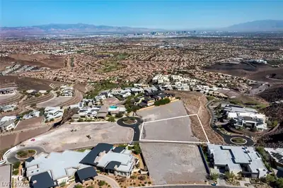2 Heavens Edge Court Lot