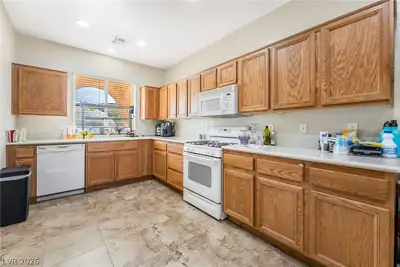 8573 Vestia Court, Las Vegas, NV 89149 Kitchen