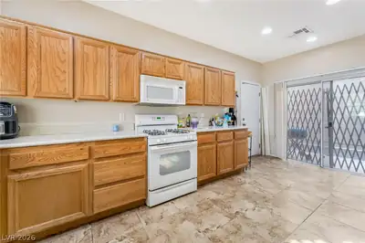 8573 Vestia Court, Las Vegas, NV 89149 Kitchen