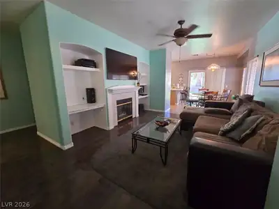 1155 Warm Canyon Way Living Room