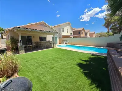 1155 Warm Canyon Way Yard