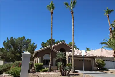 2146 Eaglepath Circle, Henderson