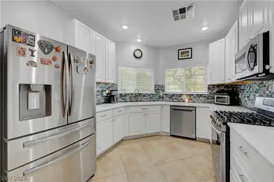 9475 Marshall Creek Street, Las Vegas, NV 89178 Kitchen
