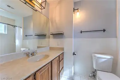4714 Plata Del Sol Drive, Las Vegas, NV 89121 Primary Bathroom