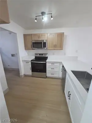 1800 Edmond Street 116 Kitchen
