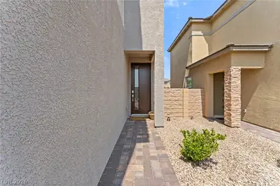 8879 Roadrunner Ravine Street, Las Vegas, NV 89166 Front of Structure
