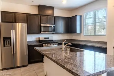 1120 Tektite Avenue, Henderson, NV 89011 Kitchen