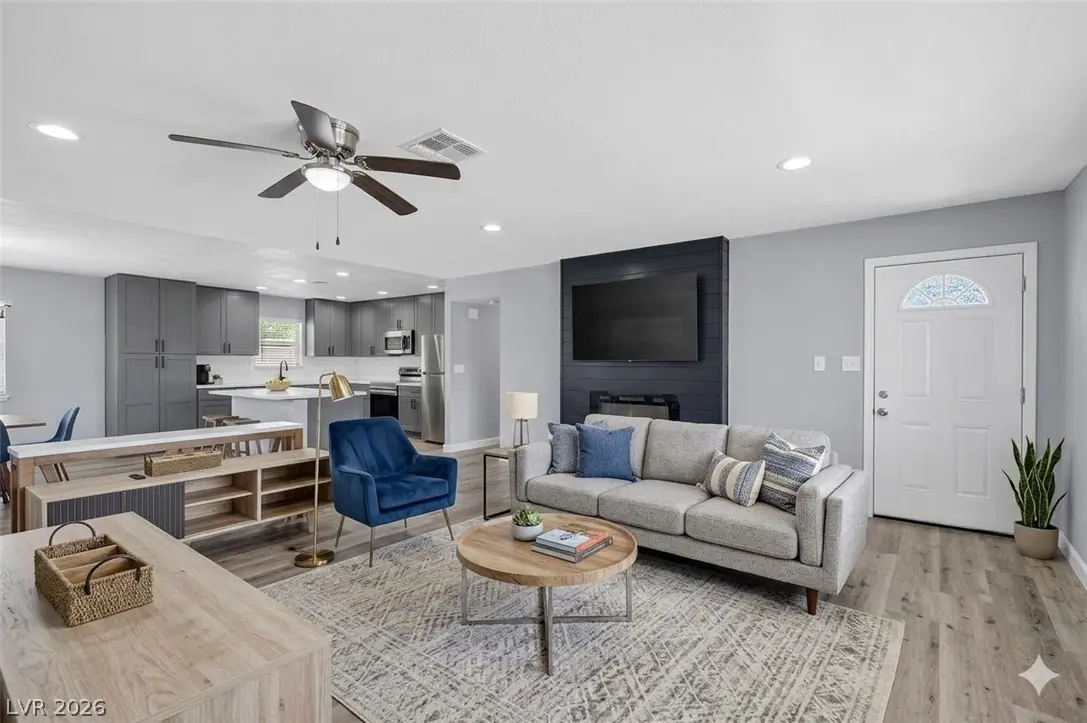 3210 Bluebird Street, Las Vegas, NV 89121