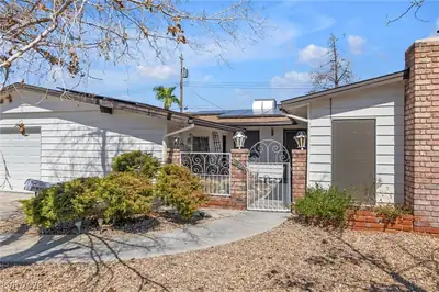 5198 Wilbur Street Las Vegas, NV 89119