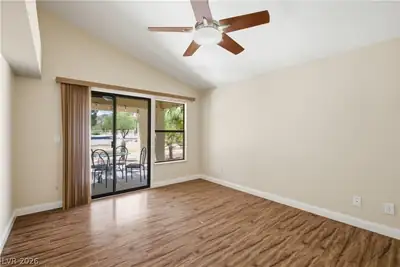 5261 Drifting Sands Court, Las Vegas, NV 89149 Primary Bedroom