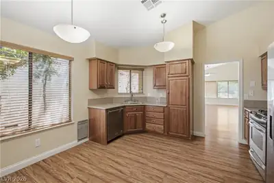 5261 Drifting Sands Court, Las Vegas, NV 89149 Kitchen