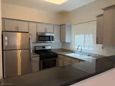 5250 South Rainbow Boulevard 2138, Las Vegas, NV 89118 Kitchen